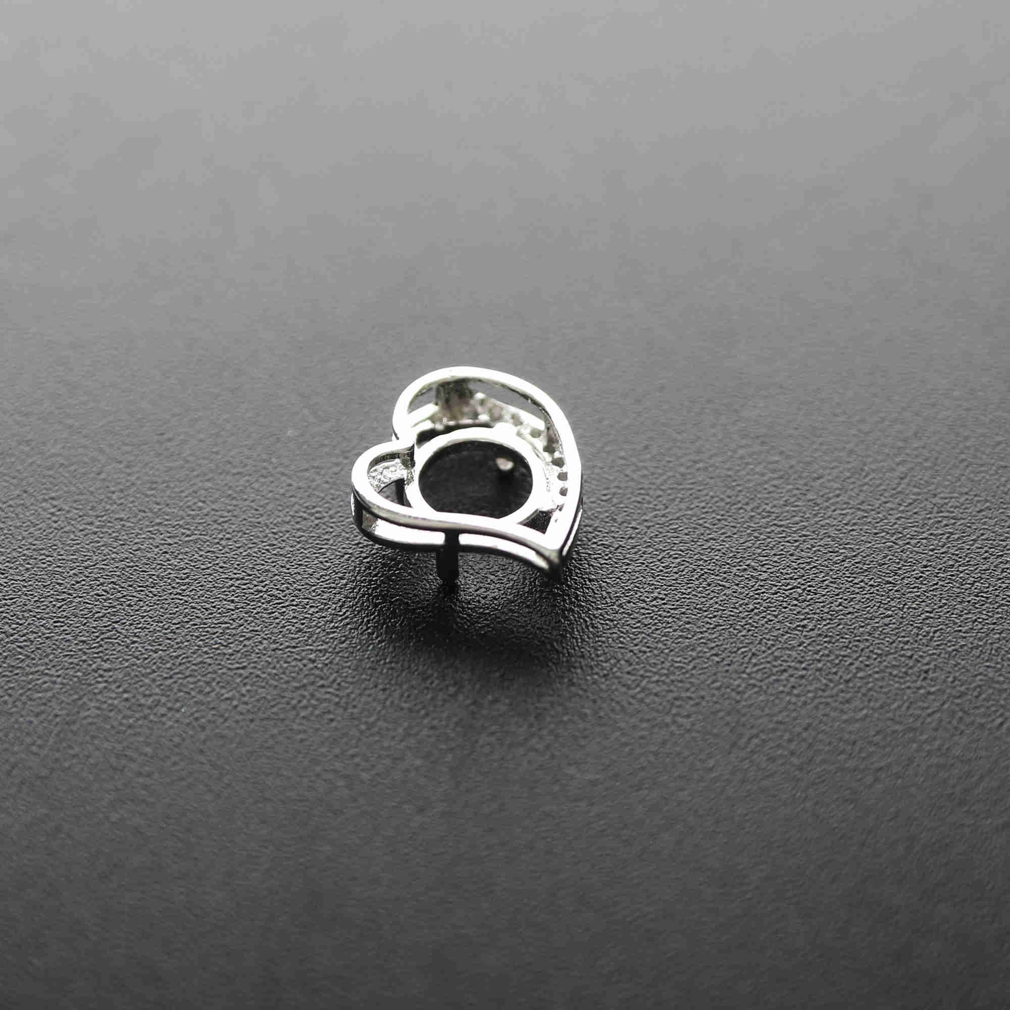 1Pcs 5-9MM Simple Round Bezel Gemstone Cz Stone Solid 925 Sterling Silver Prong Pendant Charm Settings Heart Shaple 1411230 - Click Image to Close